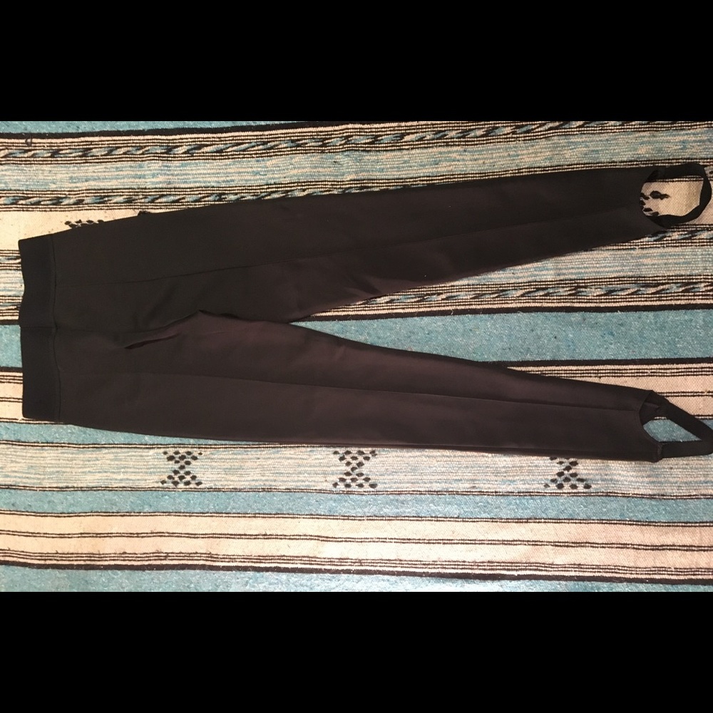 HM Sports Stirrup Leggings